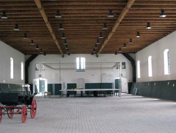 Riding hall and stable in Kisbér